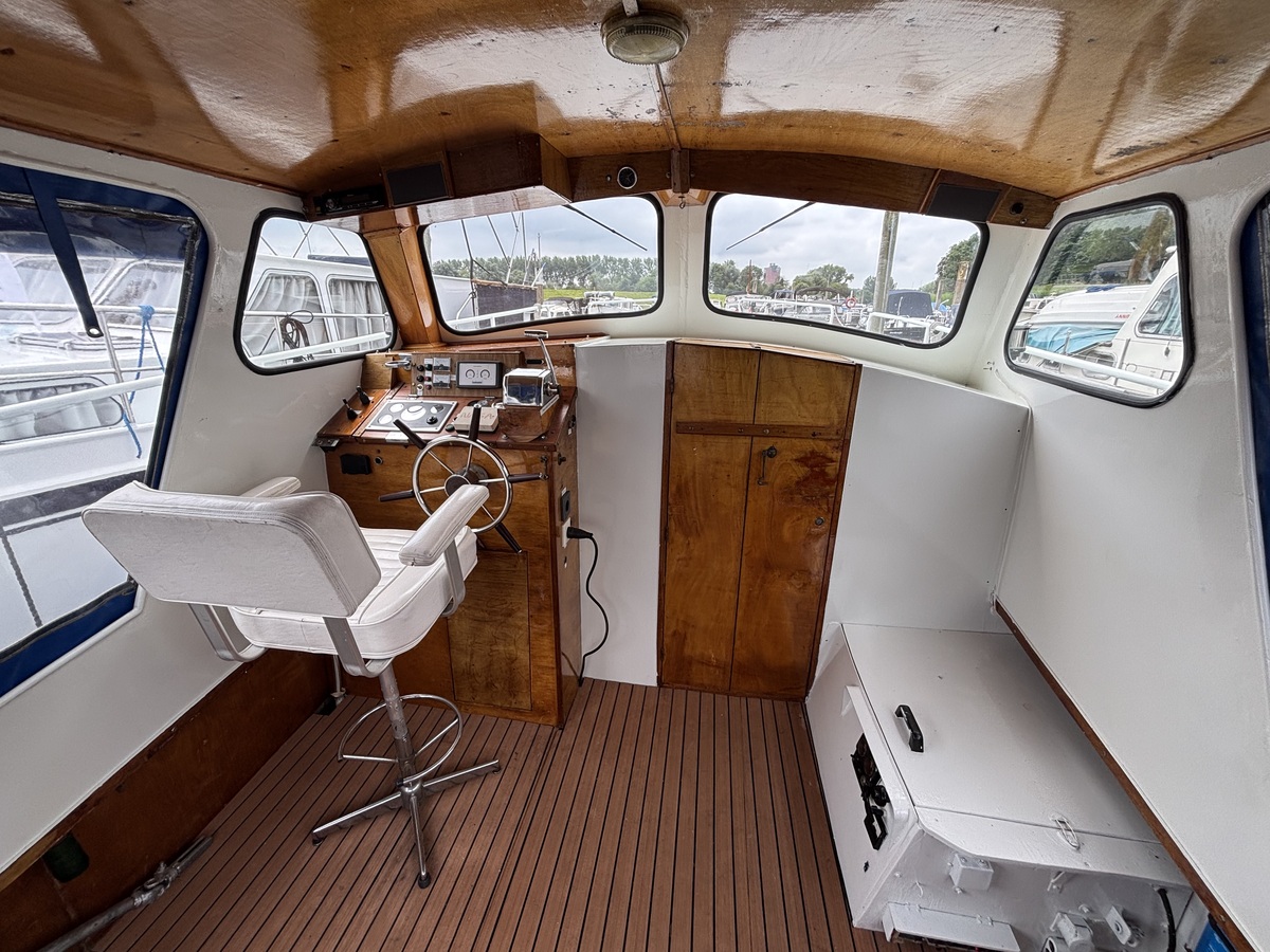 Ariadne kruiser 900 OK 1971 – moderne techniek, boeg- én hekschroef - Foto 8