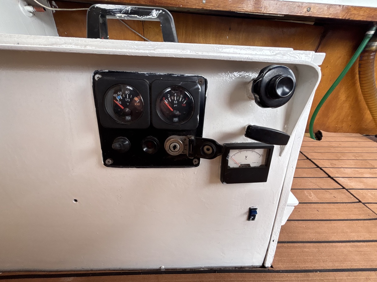 Ariadne kruiser 900 OK 1971 – moderne techniek, boeg- én hekschroef - Foto 10