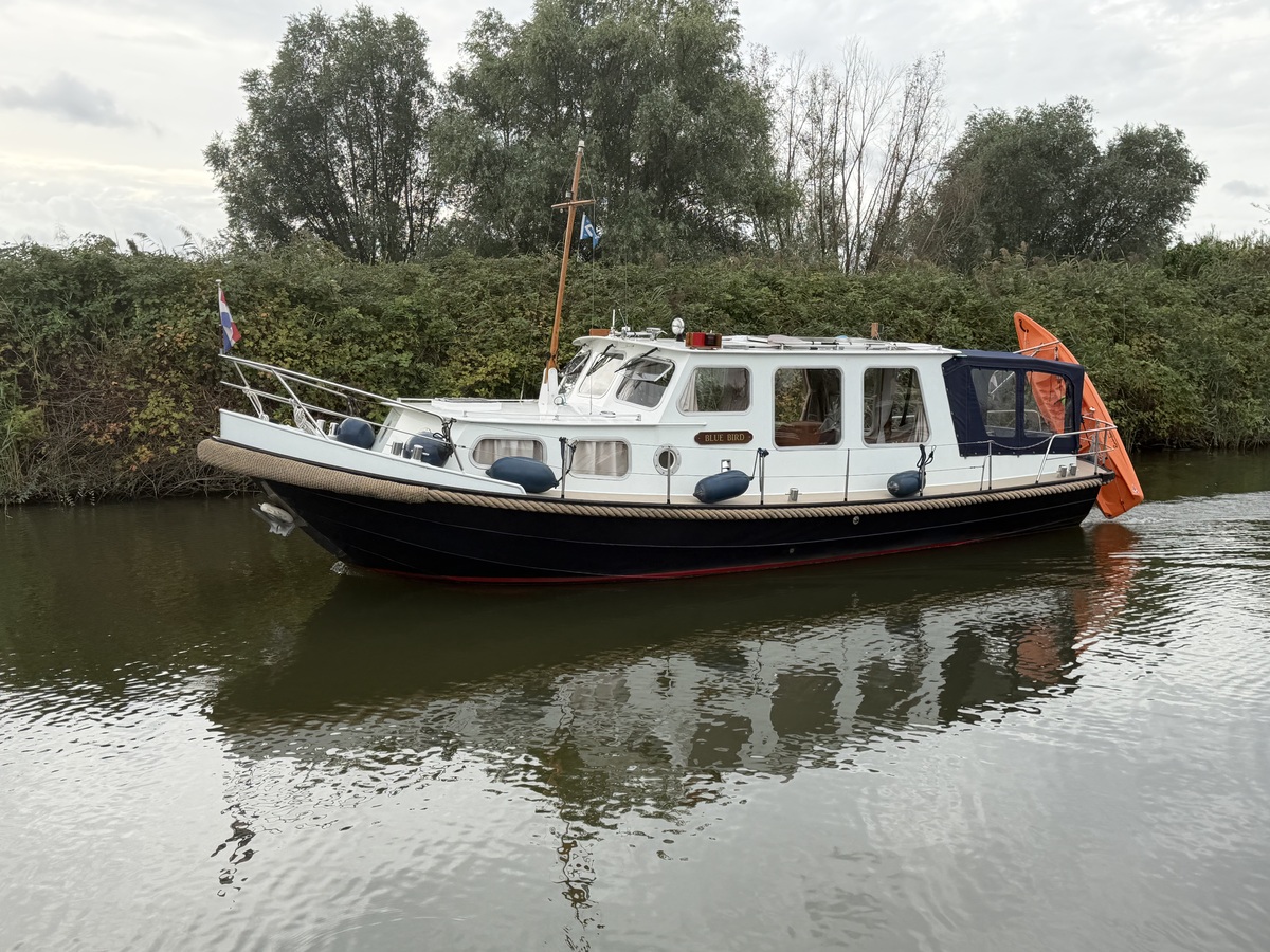 Gillissen 1000 Vlet 1979 – stalen motorjacht Vetus diesel