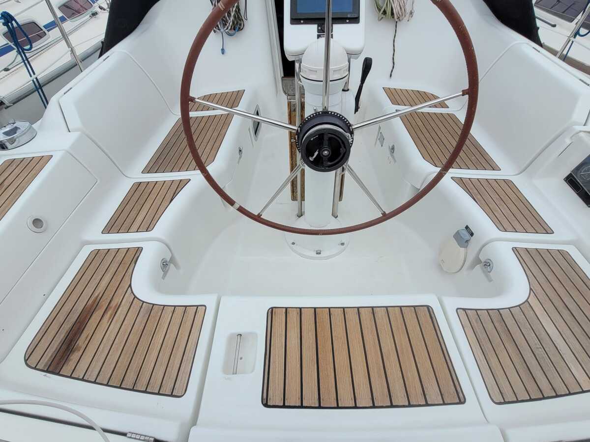 Beneteau Oceanis 373 - Foto 20