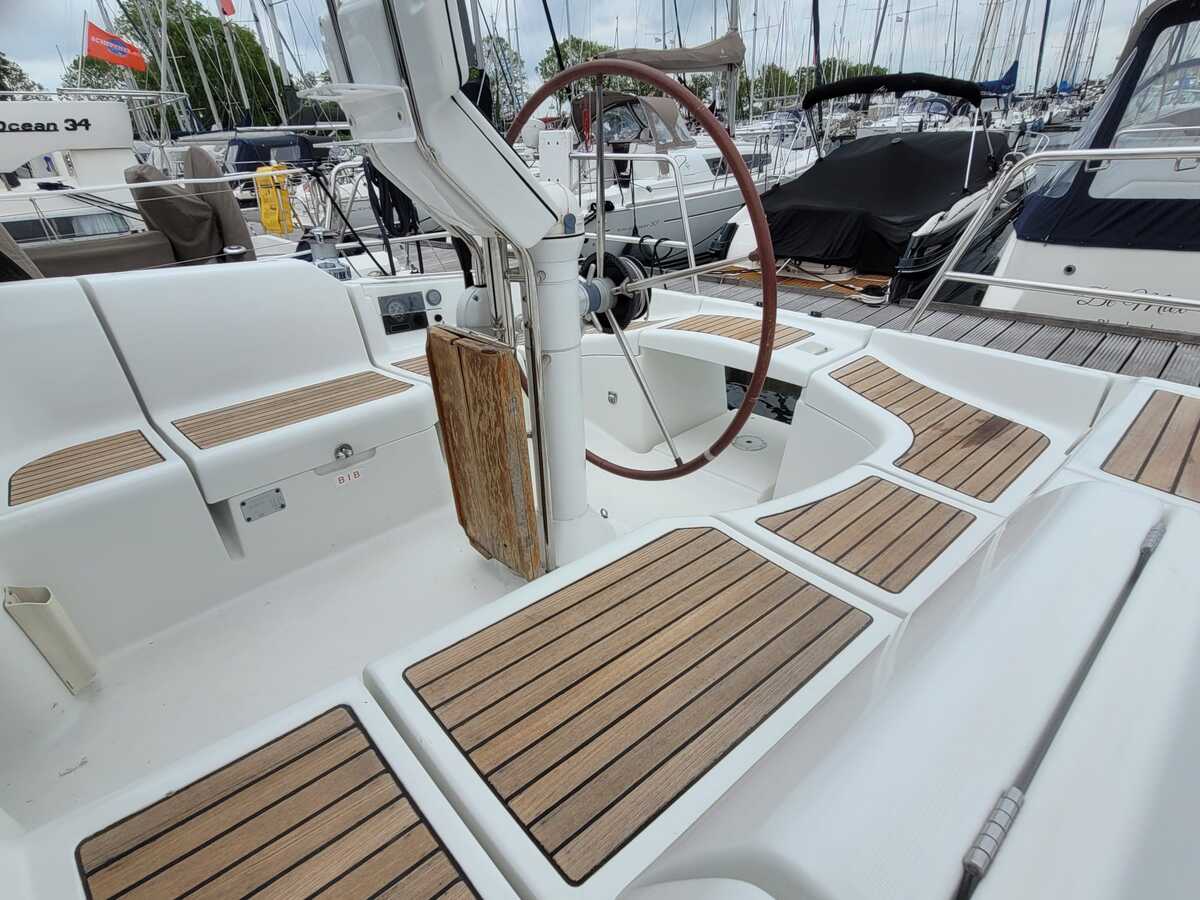 Beneteau Oceanis 373 - Foto 26