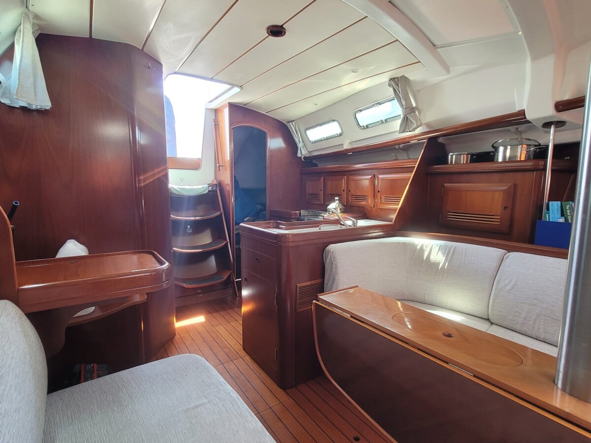 Beneteau Oceanis 373 - Foto 6
