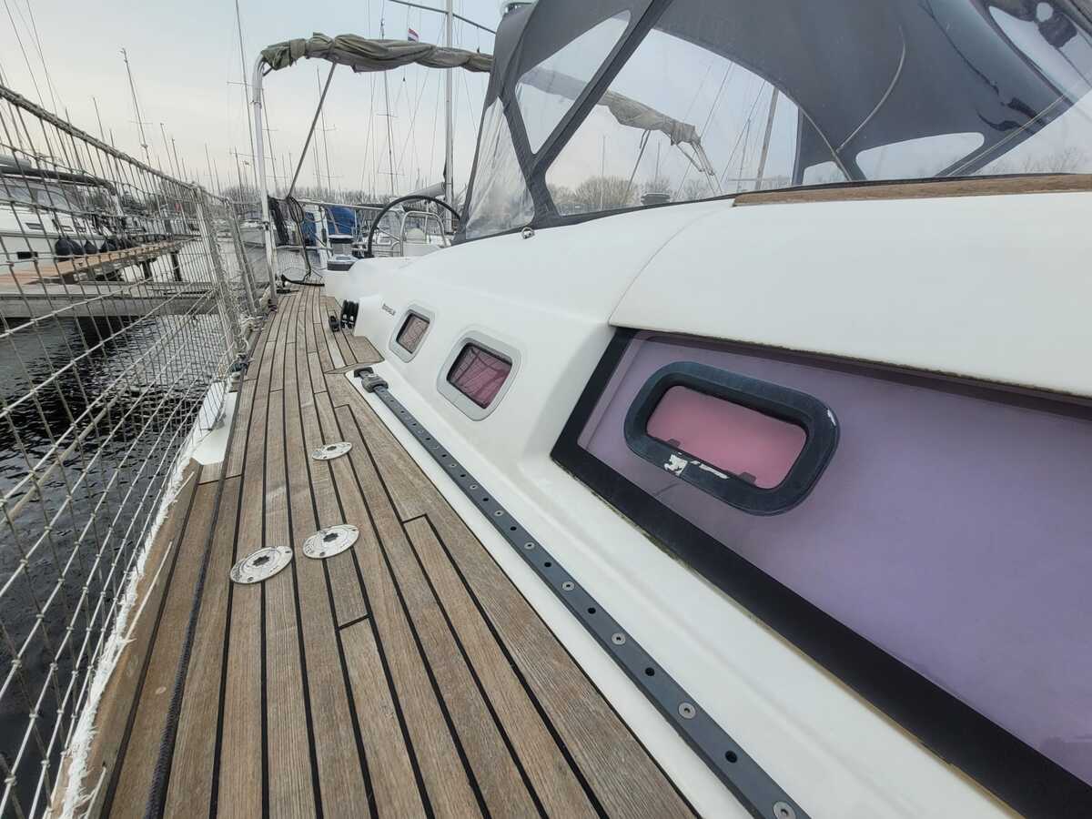 Beneteau Oceanis 54 2011 – Bluewater cruiser met 3 hutten - Foto 23
