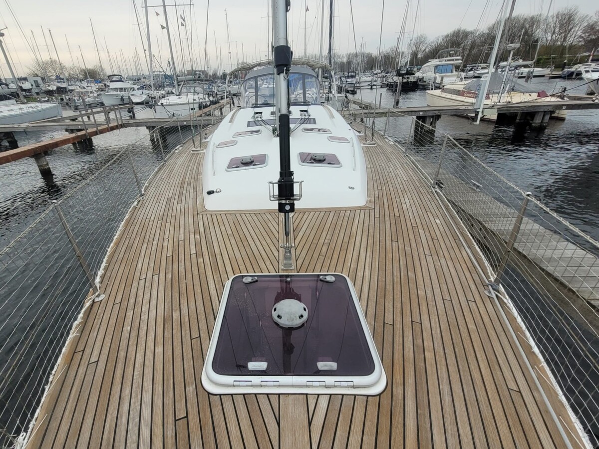 Beneteau Oceanis 54 2011 – Bluewater cruiser met 3 hutten - Foto 26