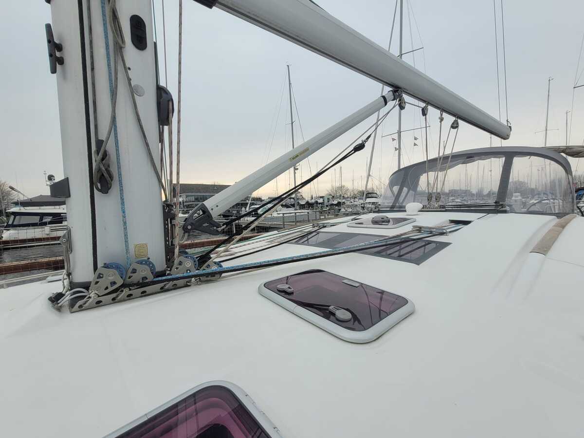 Beneteau Oceanis 54 2011 – Bluewater cruiser met 3 hutten - Foto 27