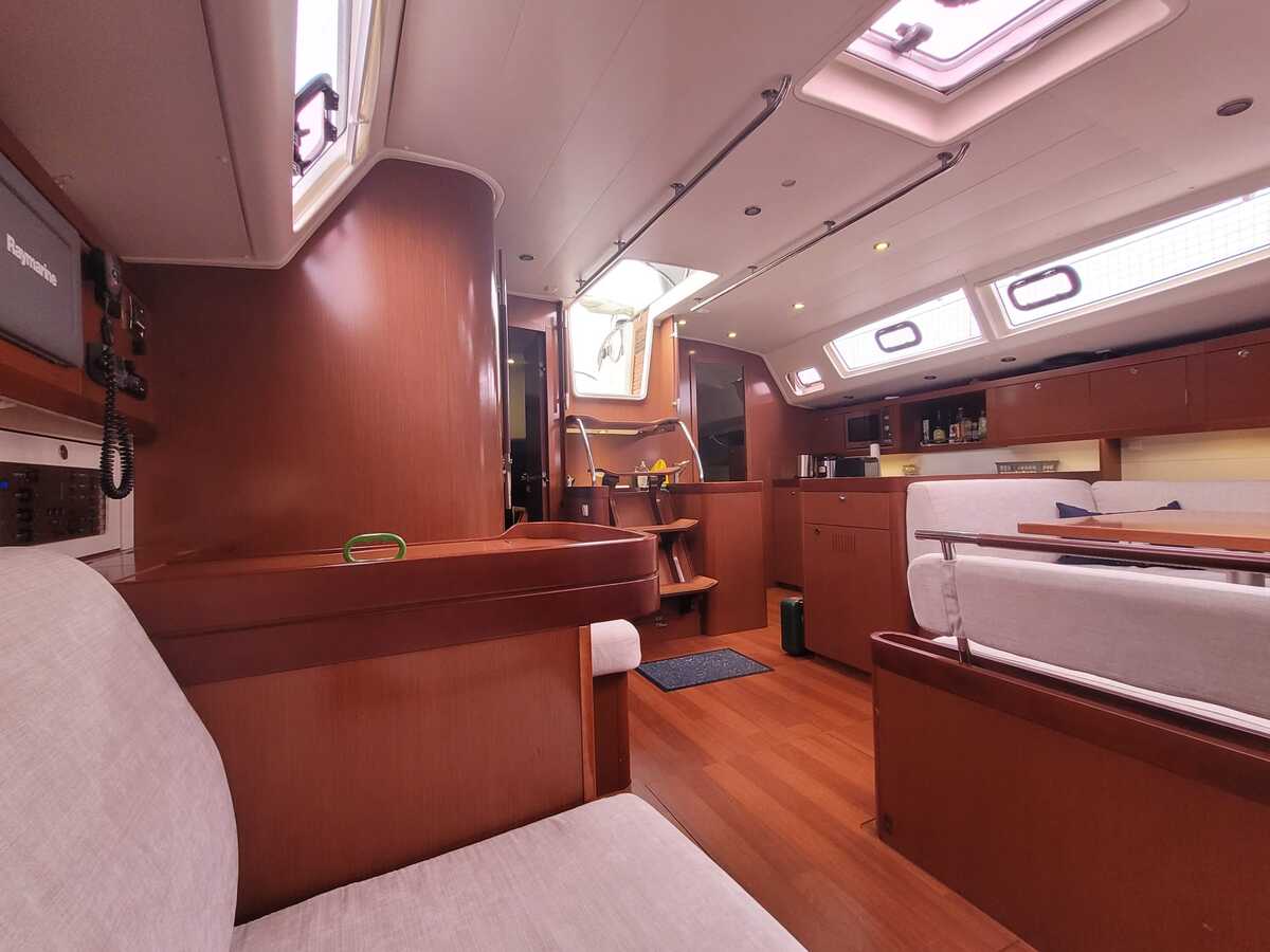 Beneteau Oceanis 54 2011 – Bluewater cruiser met 3 hutten - Foto 5