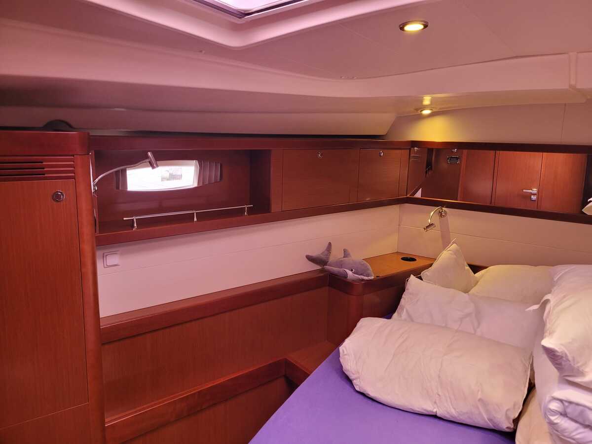 Beneteau Oceanis 54 2011 – Bluewater cruiser met 3 hutten - Foto 9