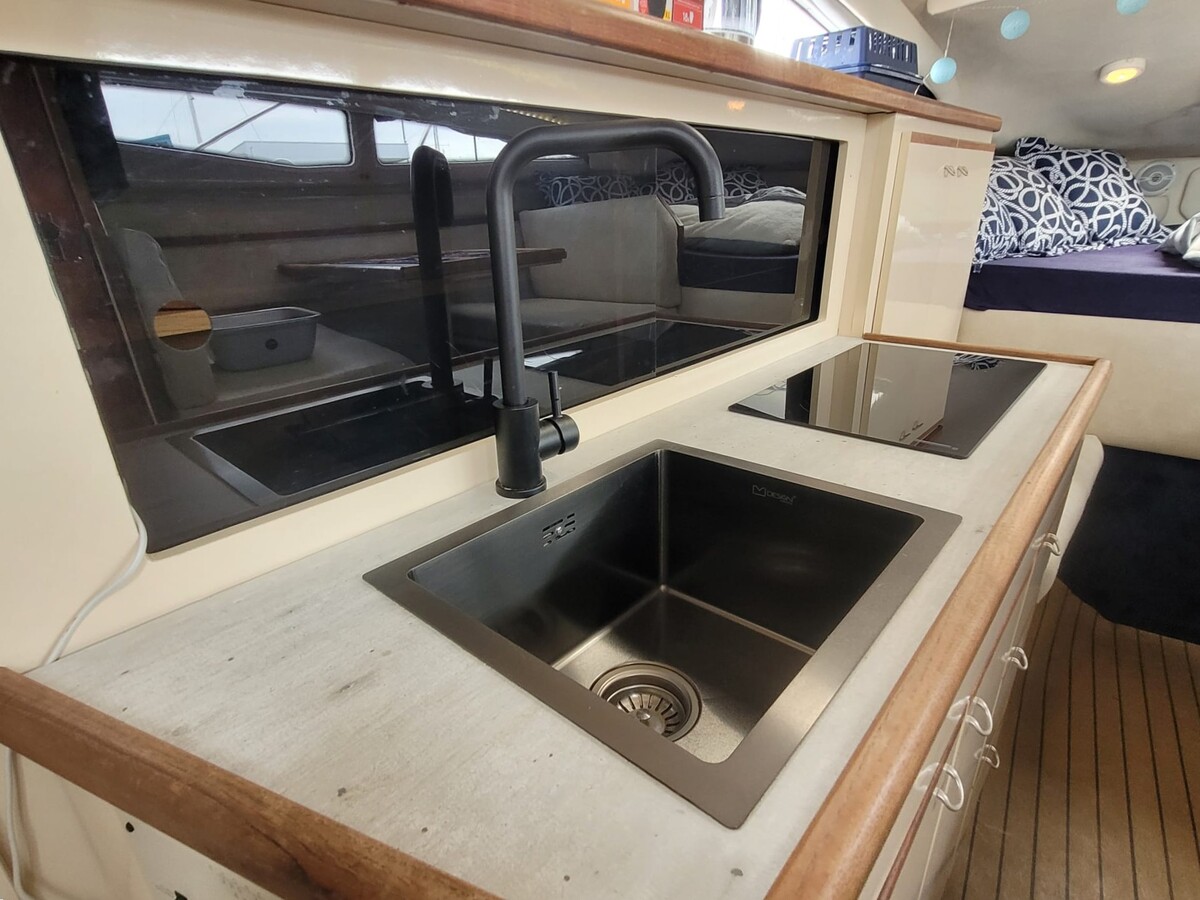 Bayliner 2855 Ciera Sunbridge 1995 – instapklaar met V8 - Foto 7