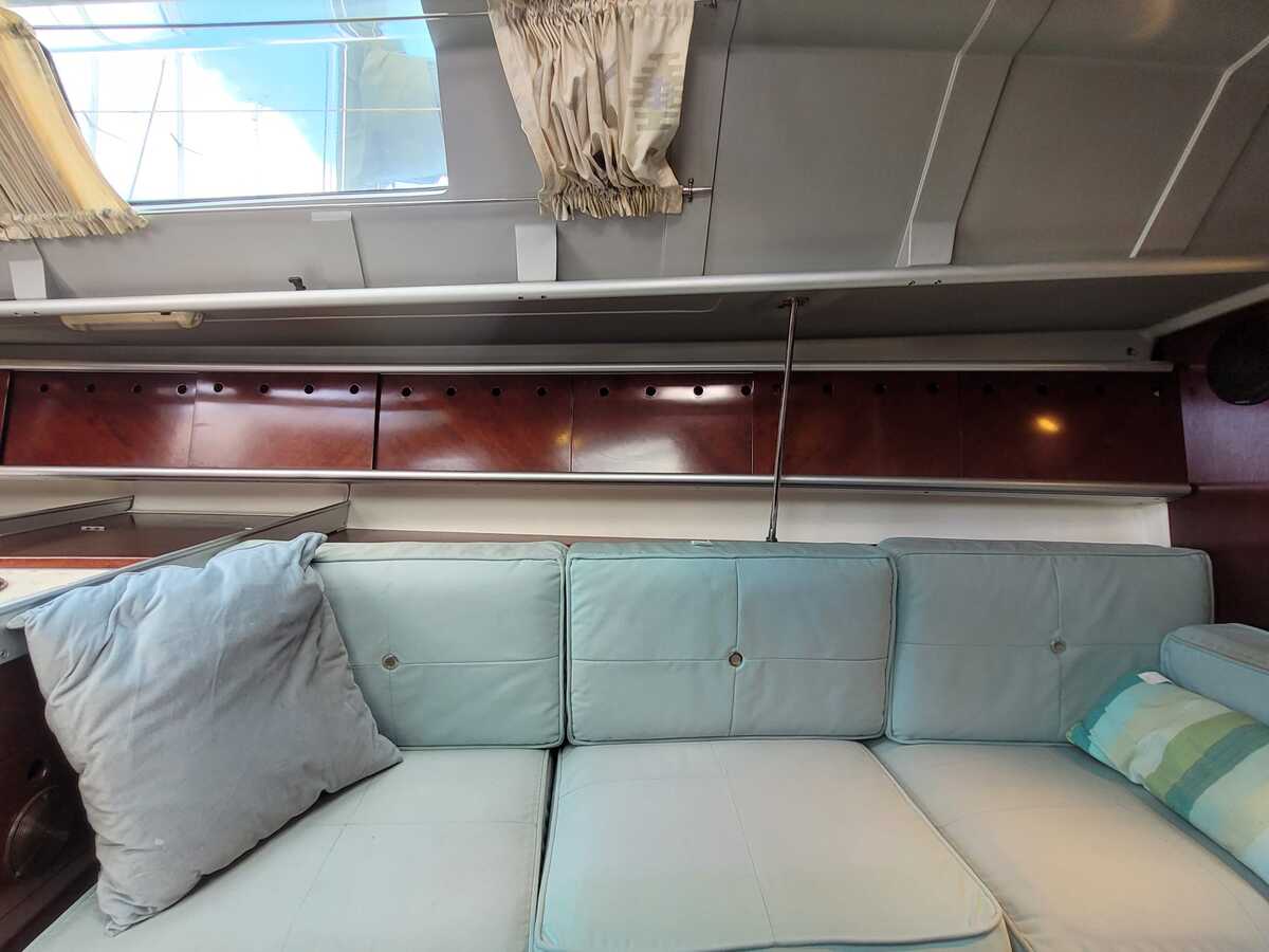 Beneteau First 32S5 1992 – Starck-design & sportief karakter - Foto 11