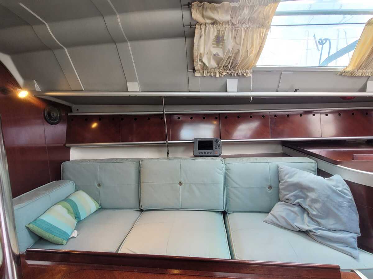 Beneteau First 32S5 1992 – Starck-design & sportief karakter - Foto 12
