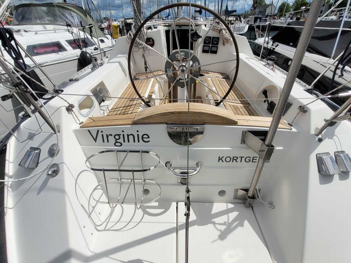 Beneteau First 32S5 1992 – Starck-design & sportief karakter - Foto 19