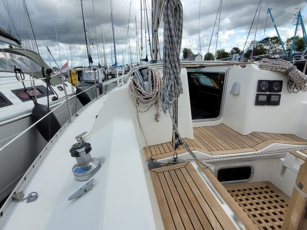 Beneteau First 32S5 1992 – Starck-design & sportief karakter - Foto 22