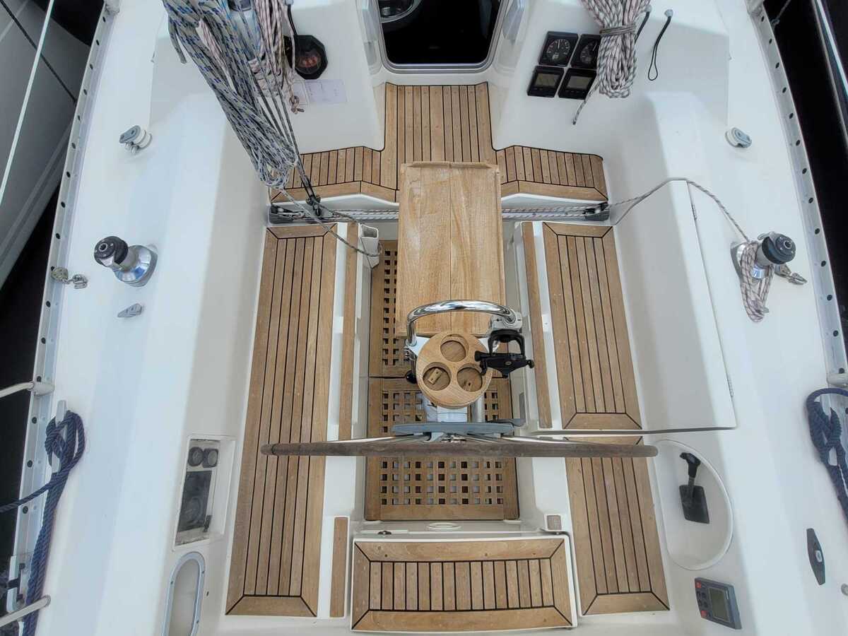 Beneteau First 32S5 1992 – Starck-design & sportief karakter - Foto 24