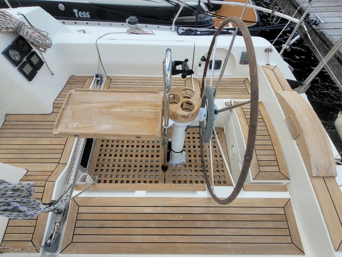 Beneteau First 32S5 1992 – Starck-design & sportief karakter - Foto 28