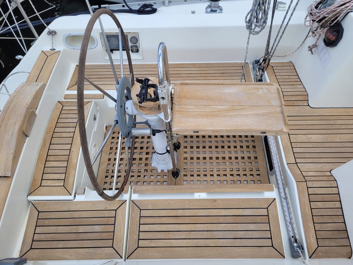 Beneteau First 32S5 1992 – Starck-design & sportief karakter - Foto 29