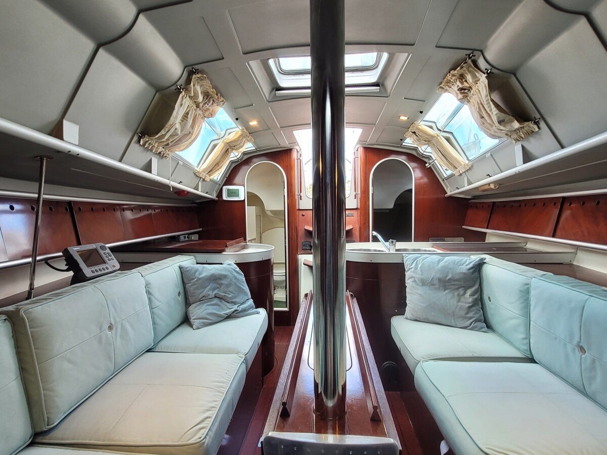 Beneteau First 32S5 1992 – Starck-design & sportief karakter - Foto 9