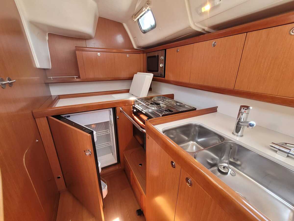 Beneteau Oceanis 43 2007 – Gereed voor blauwe tochten - Foto 11