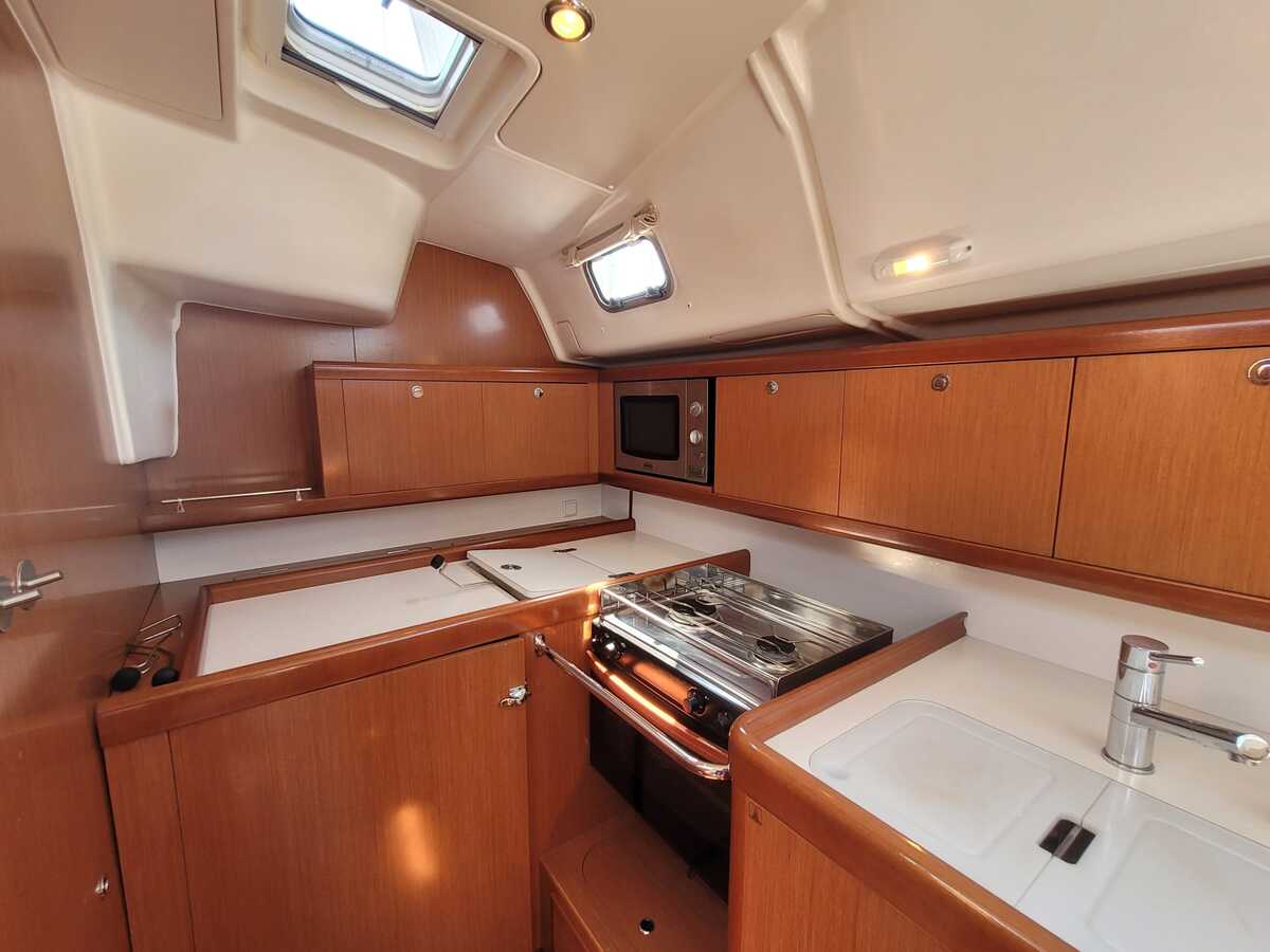 Beneteau Oceanis 43 2007 – Gereed voor blauwe tochten - Foto 6