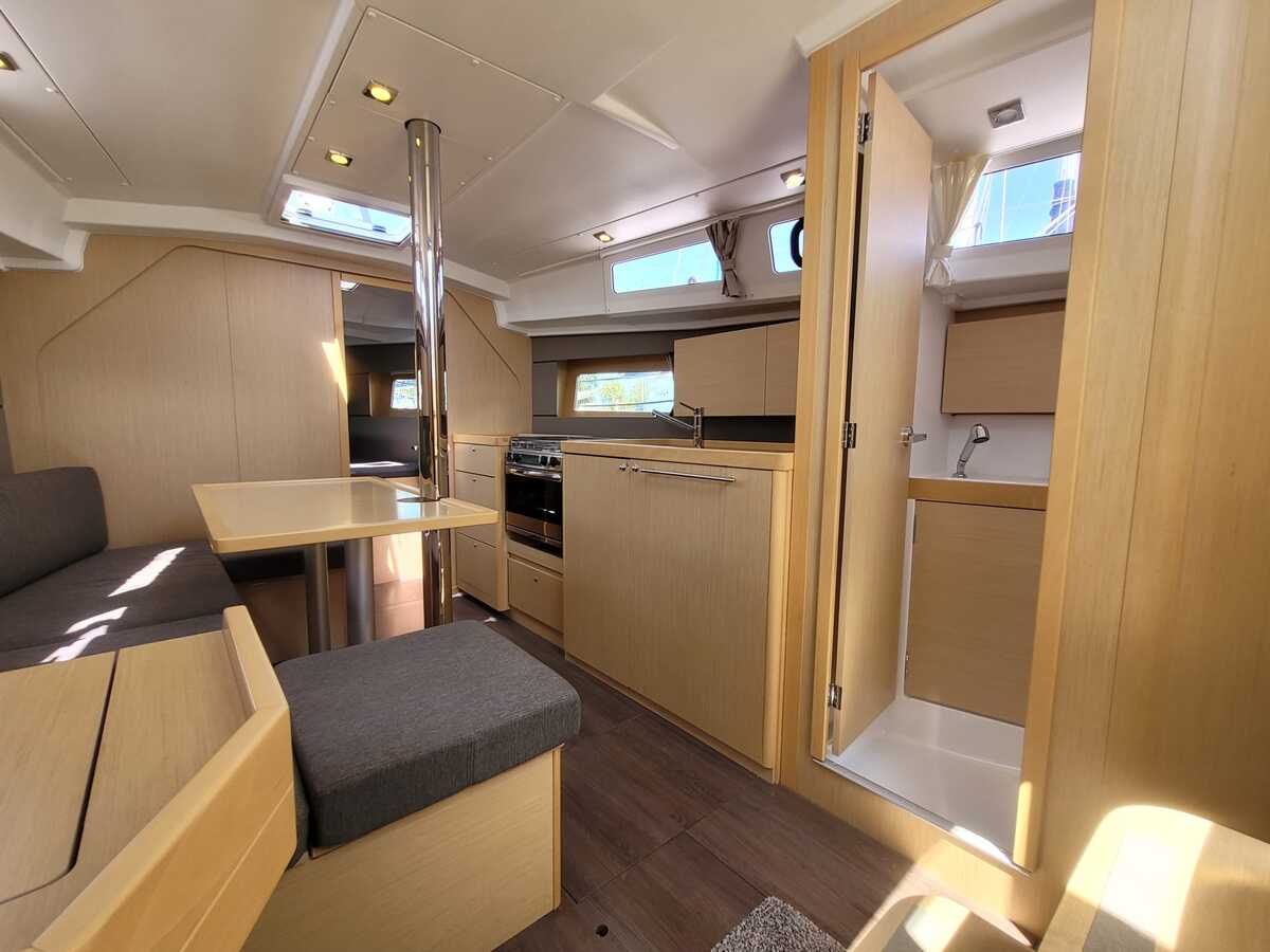 Beneteau Oceanis 35 2015 – Compact toerjacht met oceaancategorie - Foto 11