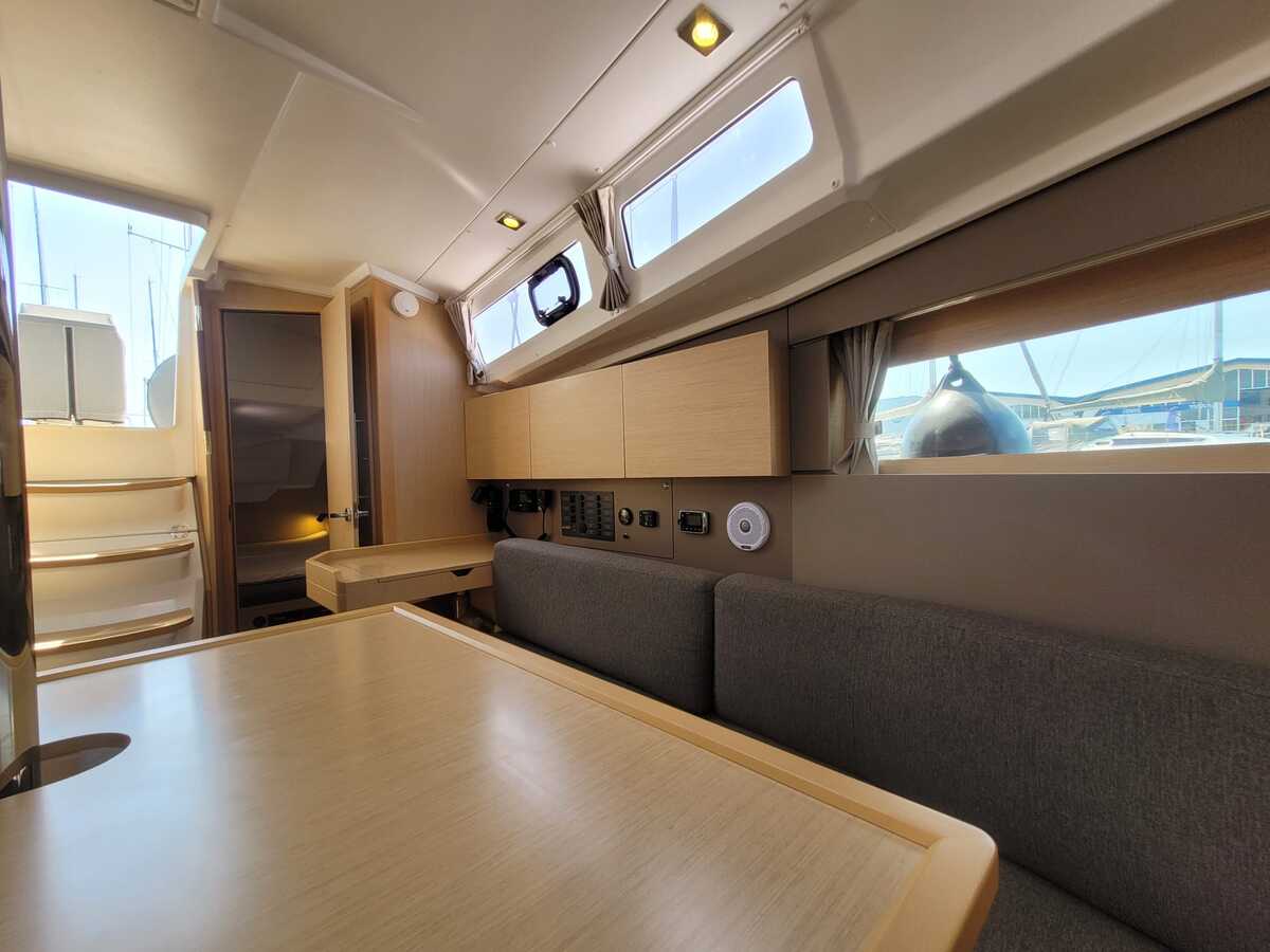 Beneteau Oceanis 35 2015 – Compact toerjacht met oceaancategorie - Foto 13