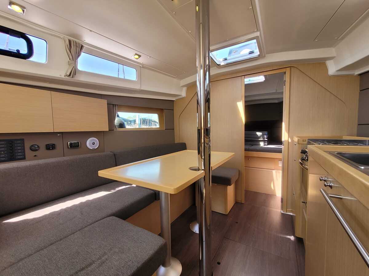 Beneteau Oceanis 35 2015 – Compact toerjacht met oceaancategorie - Foto 3