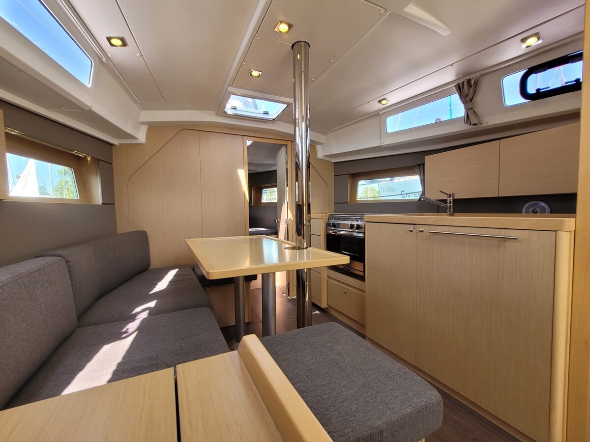 Beneteau Oceanis 35 2015 – Compact toerjacht met oceaancategorie - Foto 8
