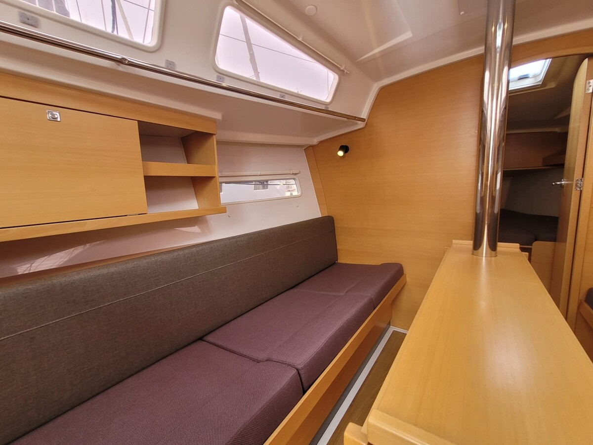 Jeanneau Sun Odyssey 319 2018 – Slechts 159 motoruren - Foto 12