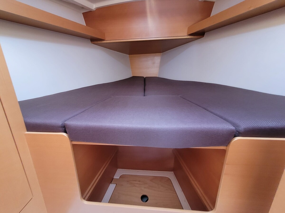 Jeanneau Sun Odyssey 319 2018 – Slechts 159 motoruren - Foto 17