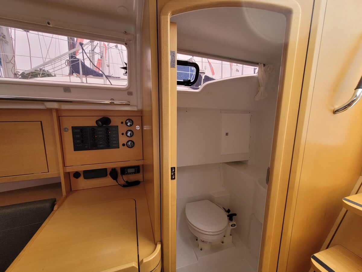 Jeanneau Sun Odyssey 319 2018 – Slechts 159 motoruren - Foto 20