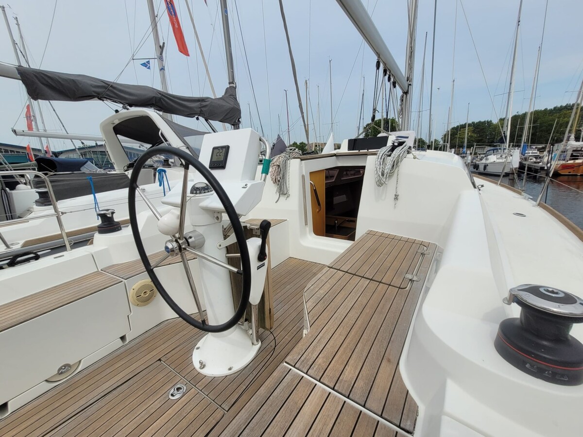 Jeanneau Sun Odyssey 319 2018 – Slechts 159 motoruren - Foto 27