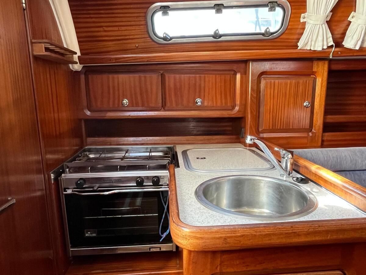 Bavaria 34-2 2000 – Instapklaar zeiljacht met J&J Design-lijn - Foto 4