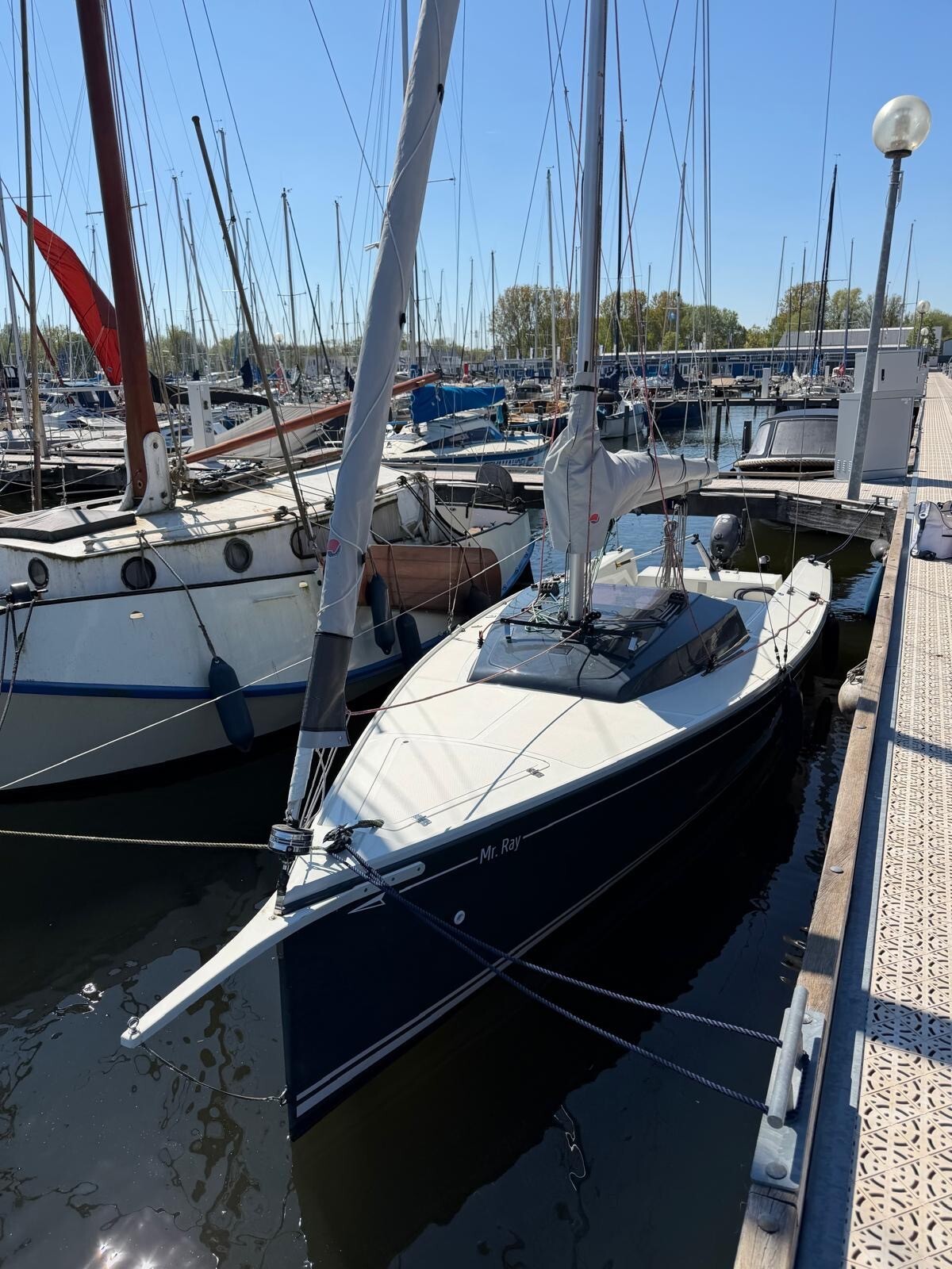 Pointer 22 (2022) – sportieve daysailer met hefkiel