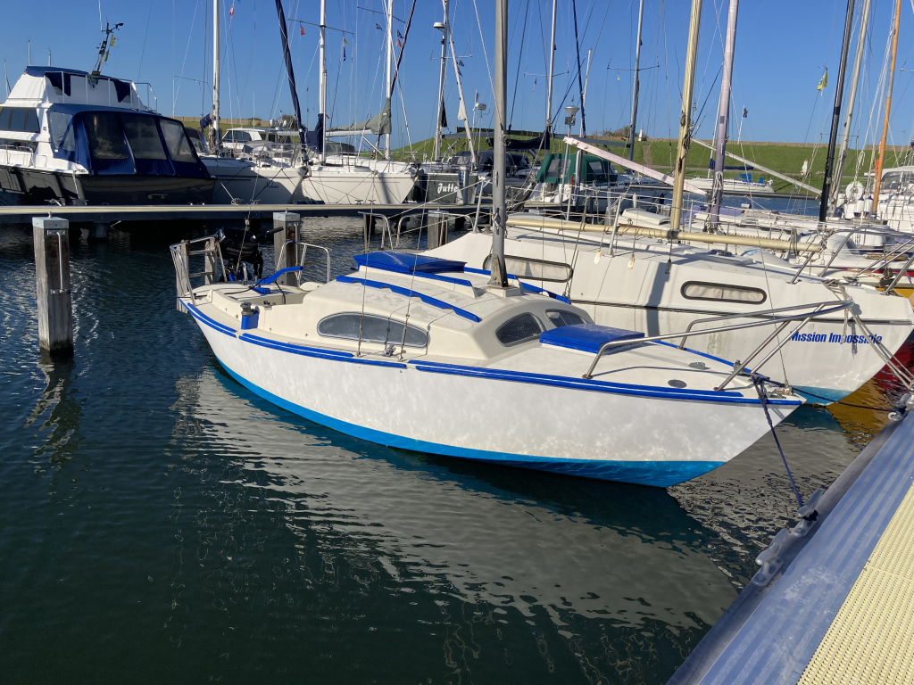 Hurley Mk2 1953 – klassieke zeilboot met trailer en motor