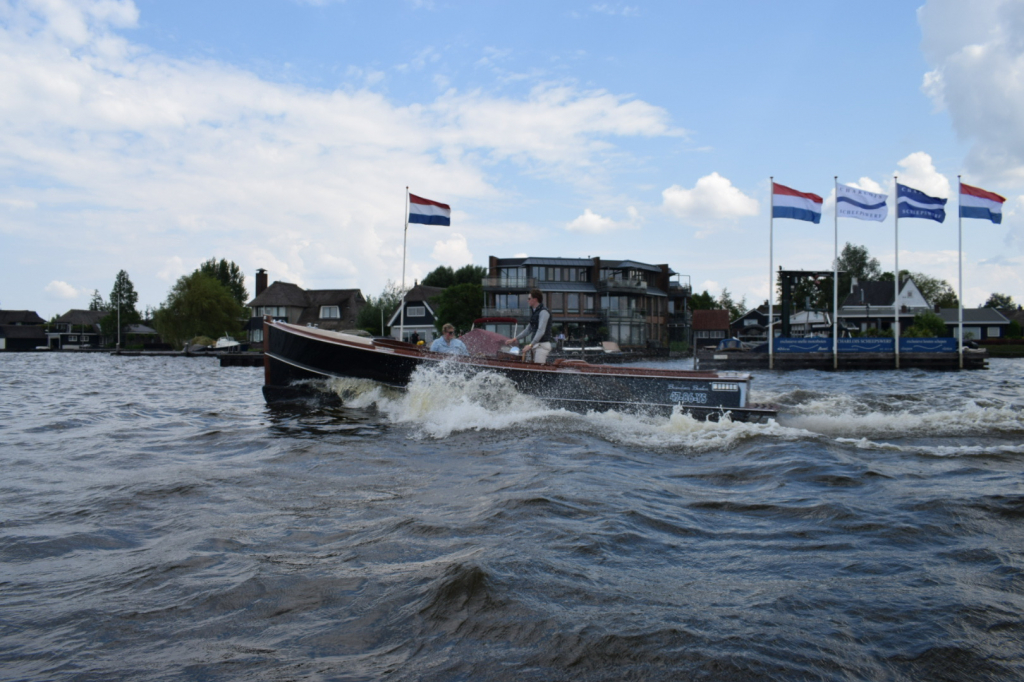 Brandaris Barkas 850 (2004) – Mahonie luxe & 125pk Yanmar - Foto 12