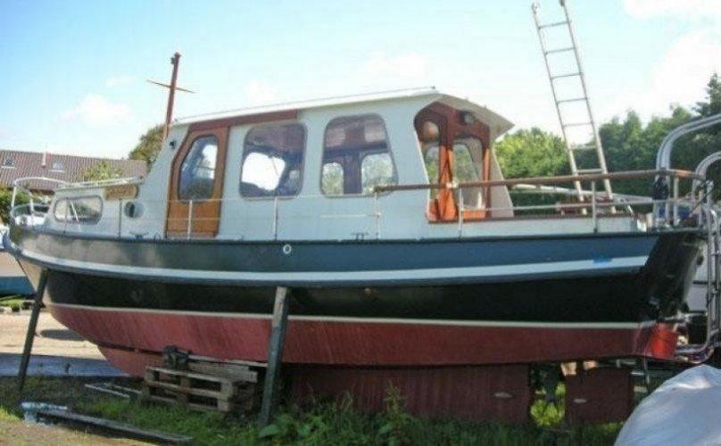 v.d Zee Stevenvlet 1978 – Stalen motorboot met boegschroef - Foto 4