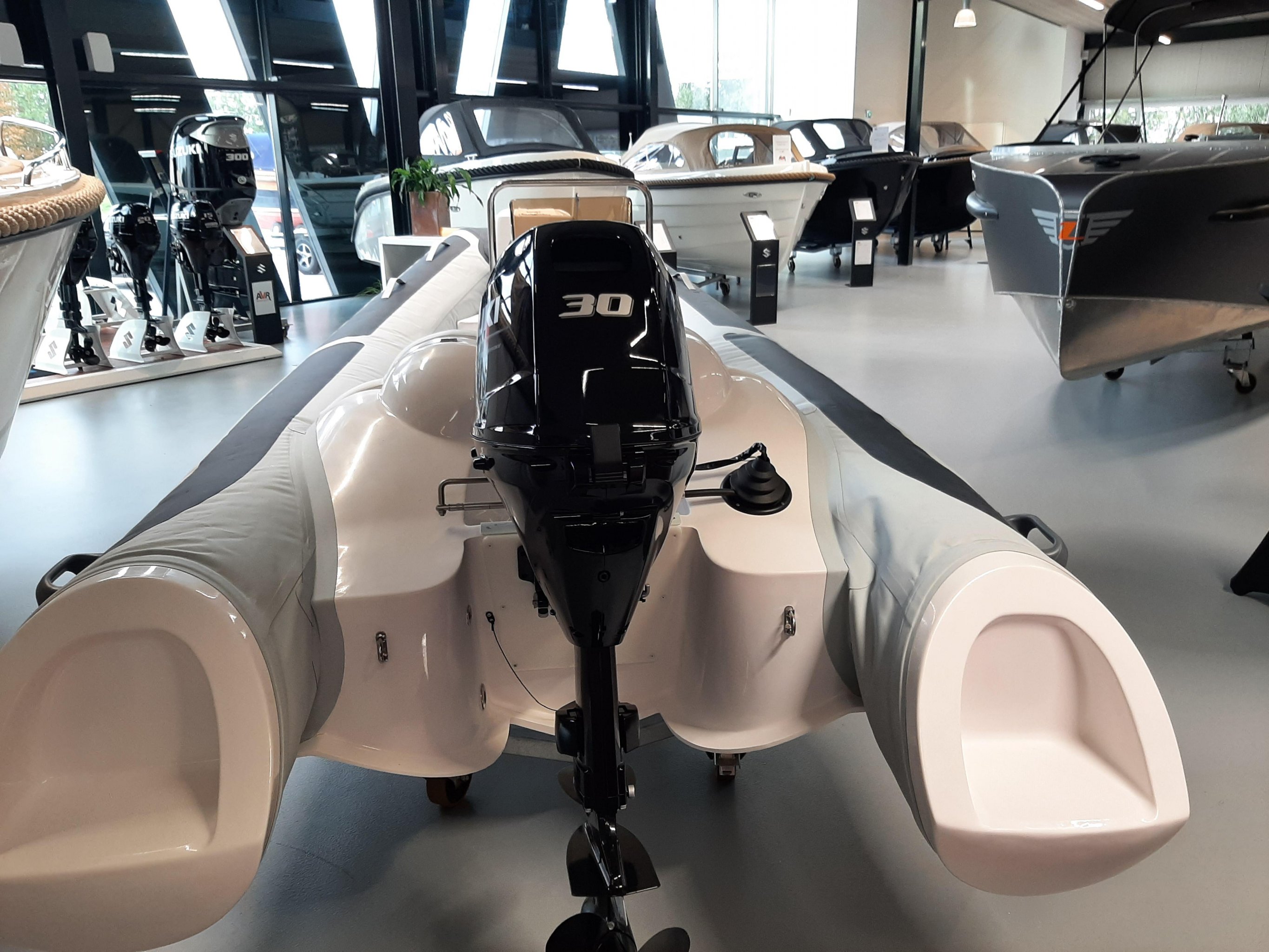 Nimarine MX 450 RIB – compacte rubberboot voor 6 personen - Foto 3