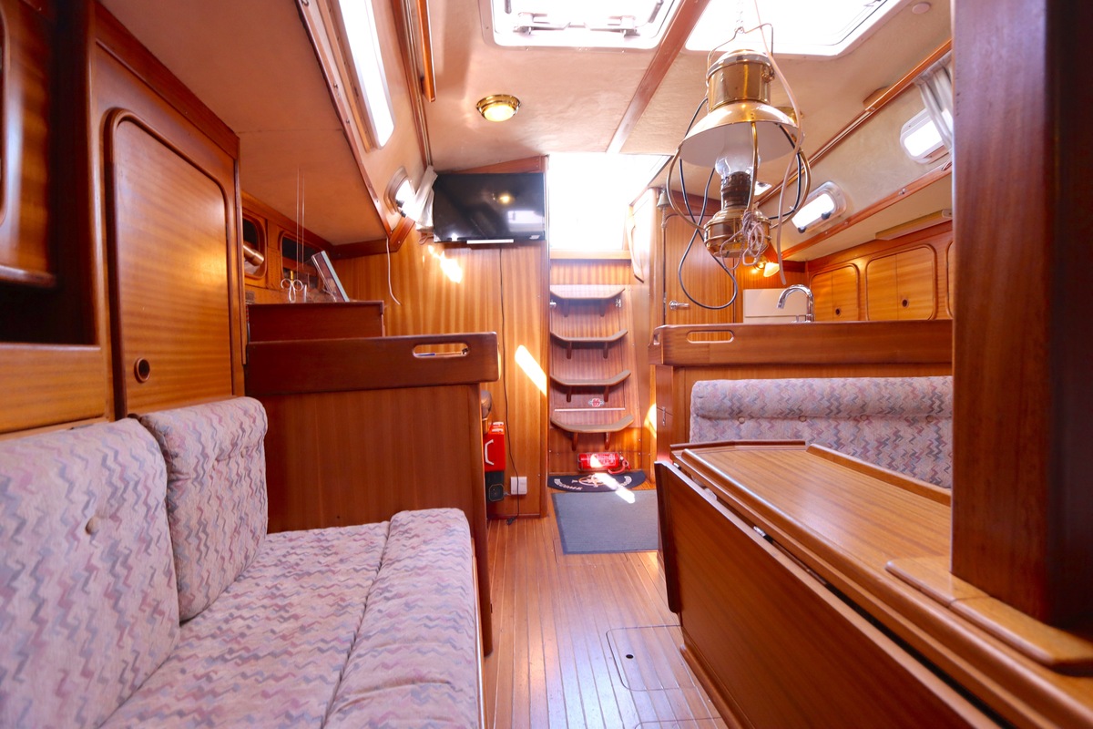 Bavaria 38 1987 – Comfortabel cruisen met vleugelkiel - Foto 13
