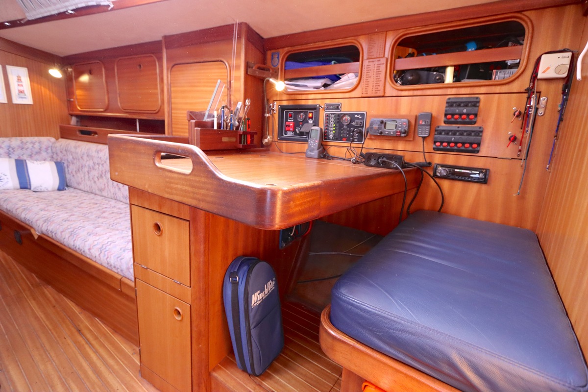 Bavaria 38 1987 – Comfortabel cruisen met vleugelkiel - Foto 30