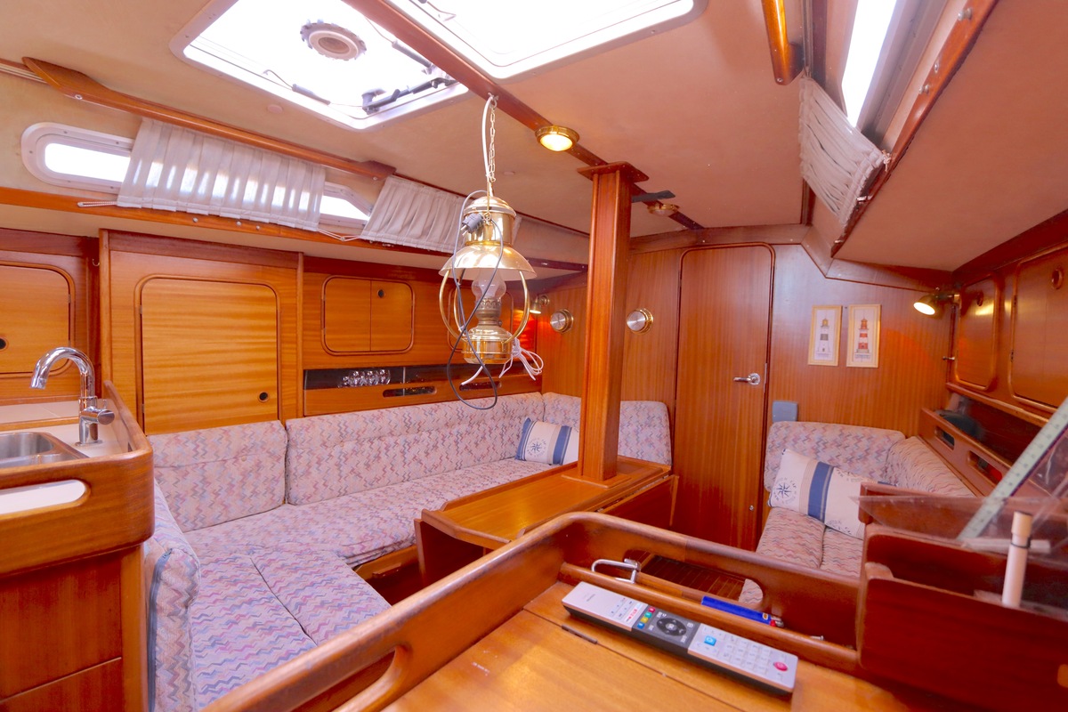 Bavaria 38 1987 – Comfortabel cruisen met vleugelkiel - Foto 5