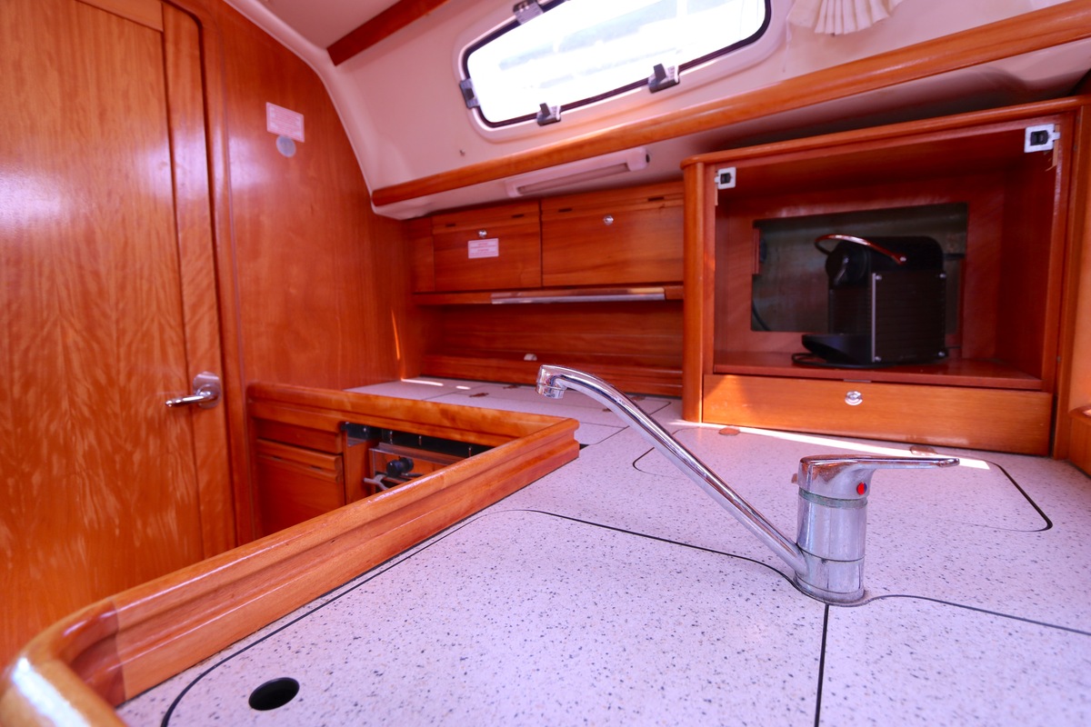 Bavaria 34 Cruiser 2008 – Vleugelkiel, 1ste eigenaar - Foto 21