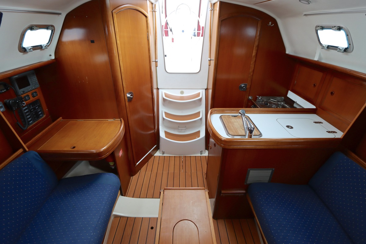 Beneteau Oceanis 311 Clipper 2002 – Zeiljacht met vleugelkiel - Foto 13