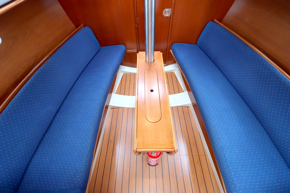 Beneteau Oceanis 311 Clipper 2002 – Zeiljacht met vleugelkiel - Foto 15