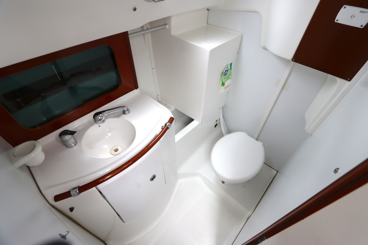 Beneteau Oceanis 311 Clipper 2002 – Zeiljacht met vleugelkiel - Foto 25
