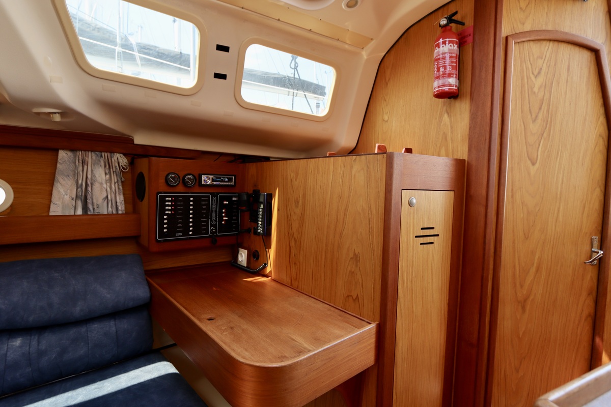 Hunter 340 2000 – vleugelkiel en ruime indeling - Foto 9