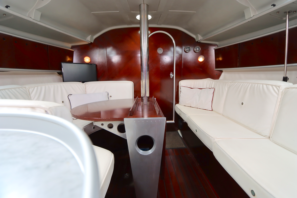 Beneteau First 41S5 1991 – Berret/Starck-ontwerp met vleugelkiel - Foto 14