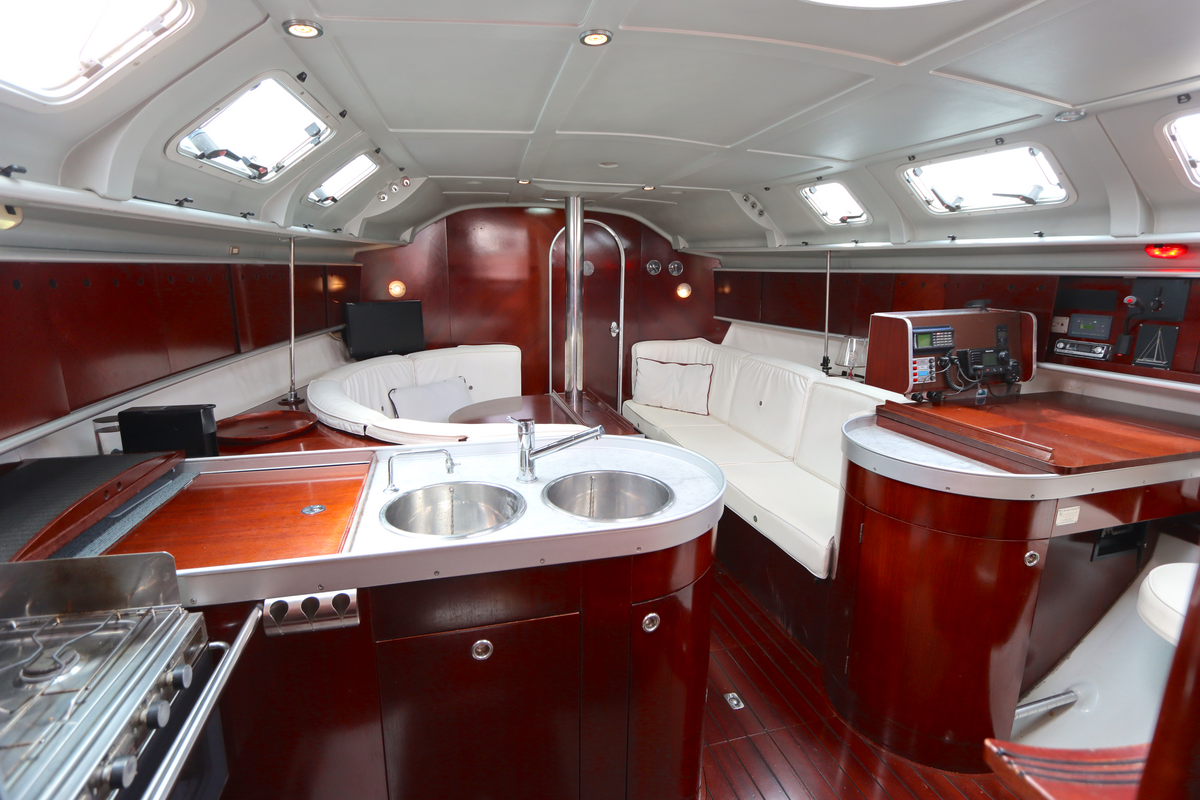 Beneteau First 41S5 1991 – Berret/Starck-ontwerp met vleugelkiel - Foto 3
