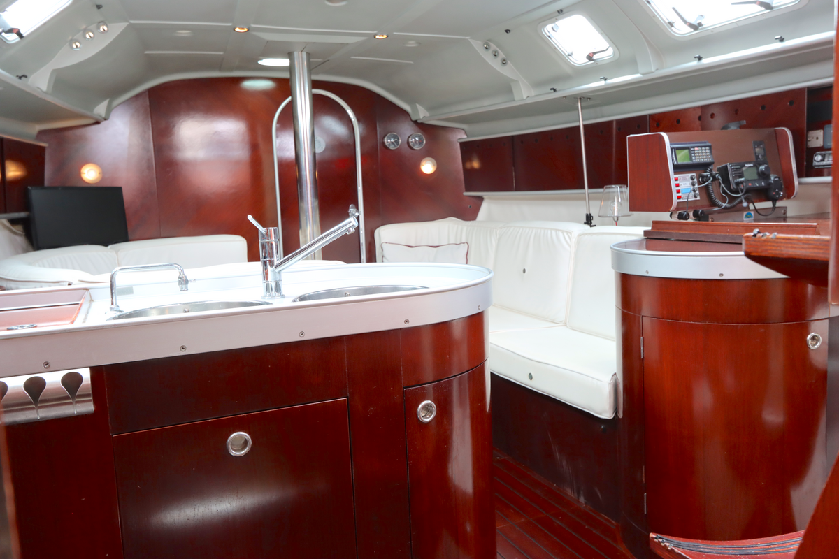Beneteau First 41S5 1991 – Berret/Starck-ontwerp met vleugelkiel - Foto 4