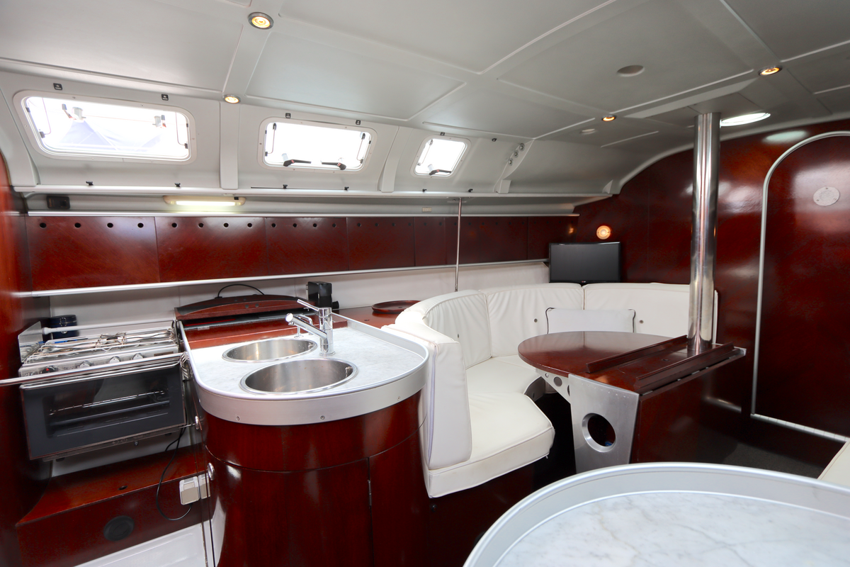 Beneteau First 41S5 1991 – Berret/Starck-ontwerp met vleugelkiel - Foto 8