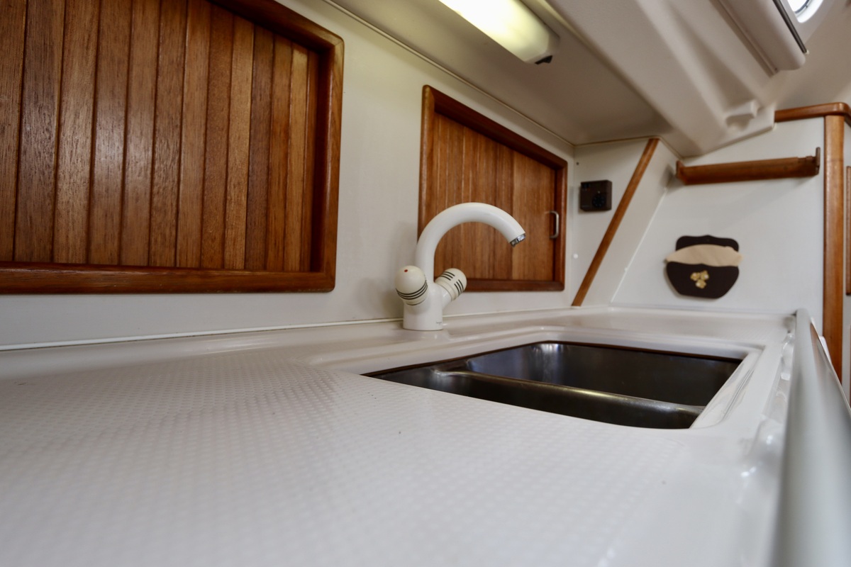 Dehler 36 CWS 1990 – Racezeil-DNA met comfortabel interieur - Foto 12