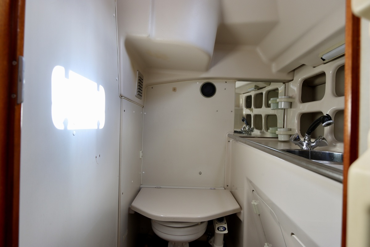 Dehler 36 CWS 1990 – Racezeil-DNA met comfortabel interieur - Foto 26